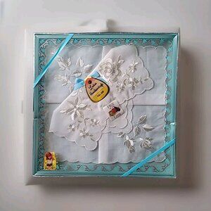 Vintage Fruit of the Loom Ladies Embroidered Handkerchiefs Box of 2 New in box
